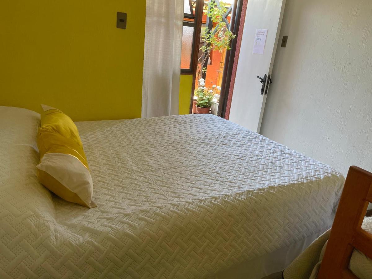 לה סרנה Hostal Avenue מראה חיצוני תמונה