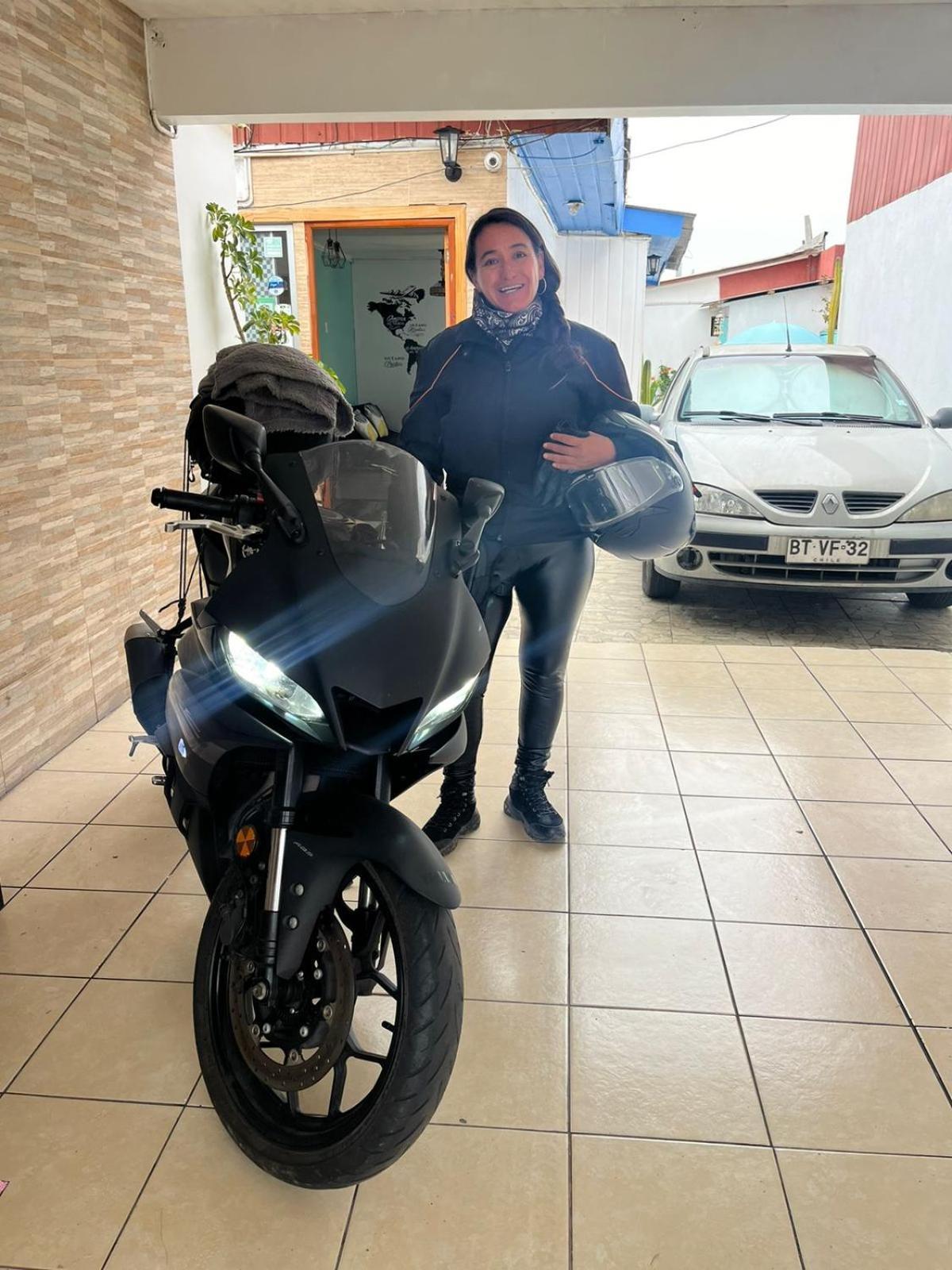 לה סרנה Hostal Avenue מראה חיצוני תמונה