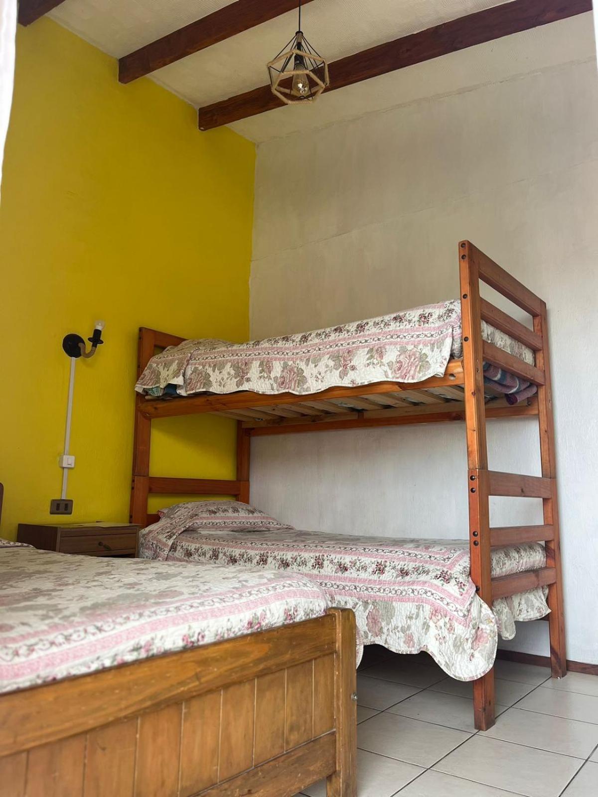 לה סרנה Hostal Avenue מראה חיצוני תמונה