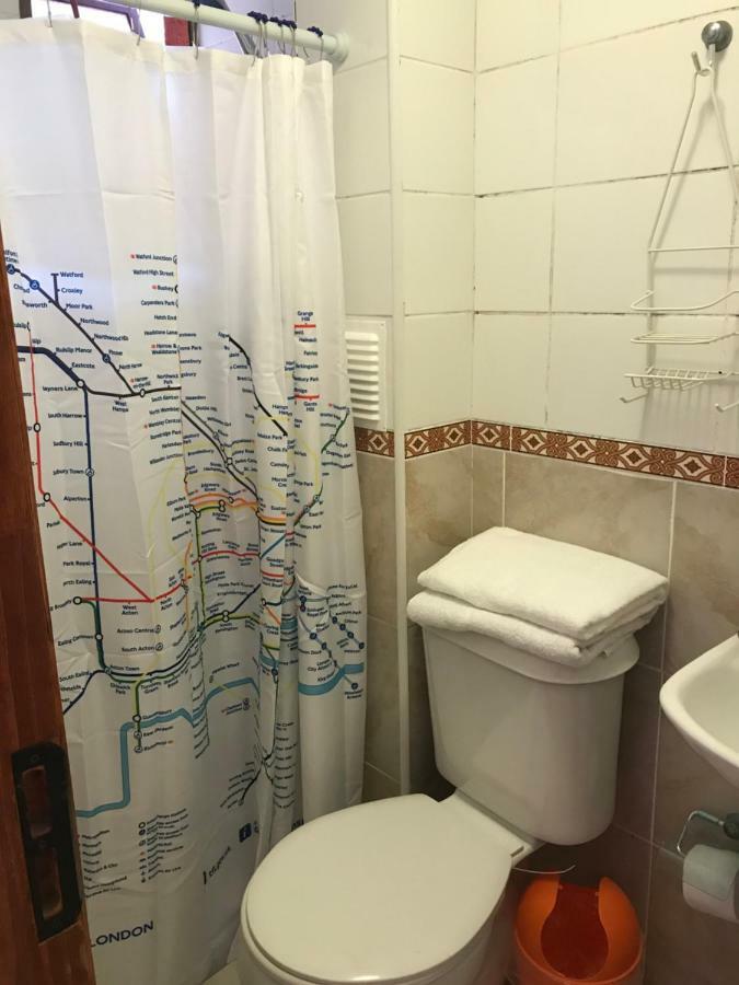 לה סרנה Hostal Avenue מראה חיצוני תמונה